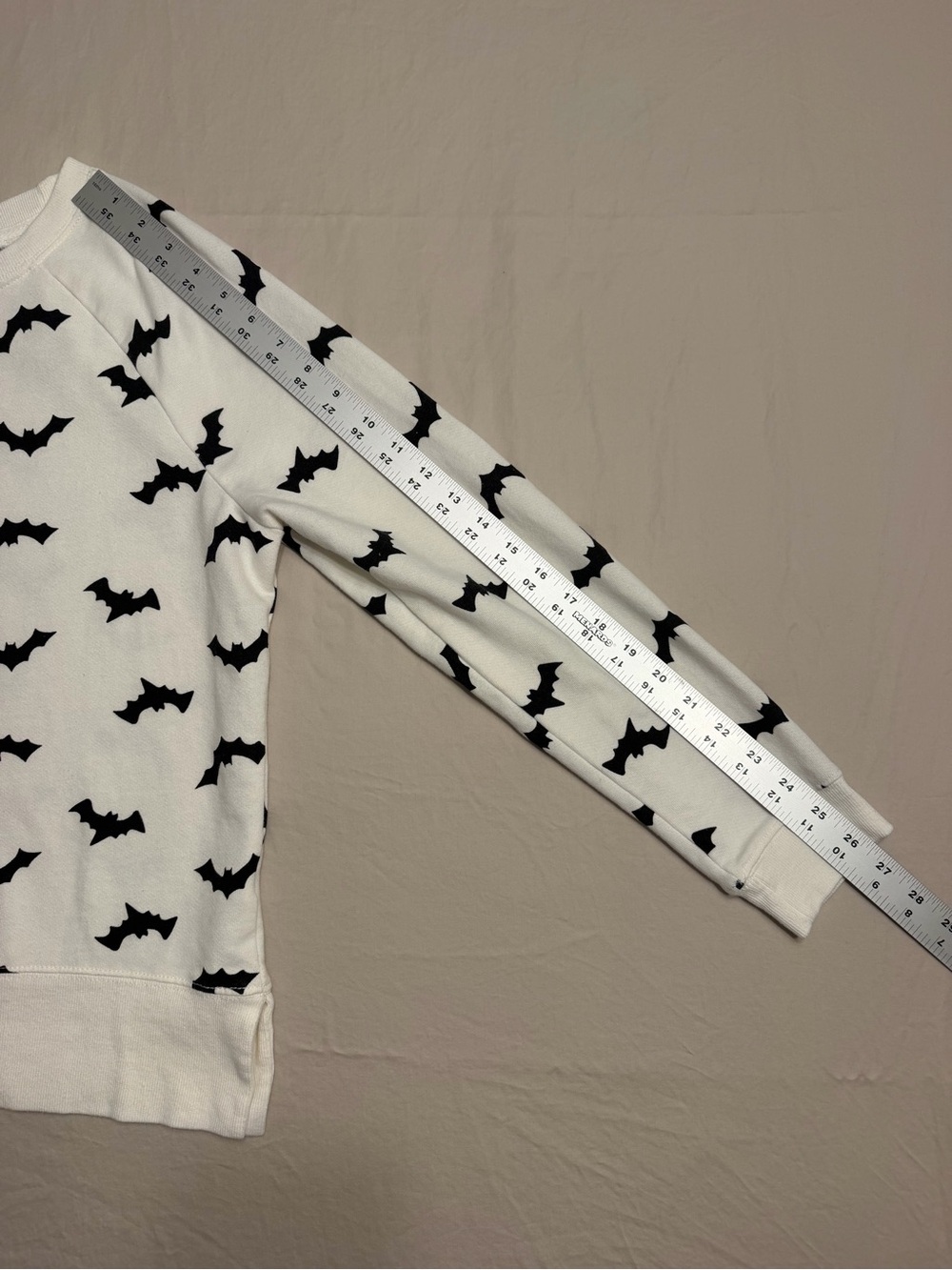 Grayson Threads Bat Print Sweatshirt XL White Black - Picture 7 of 7